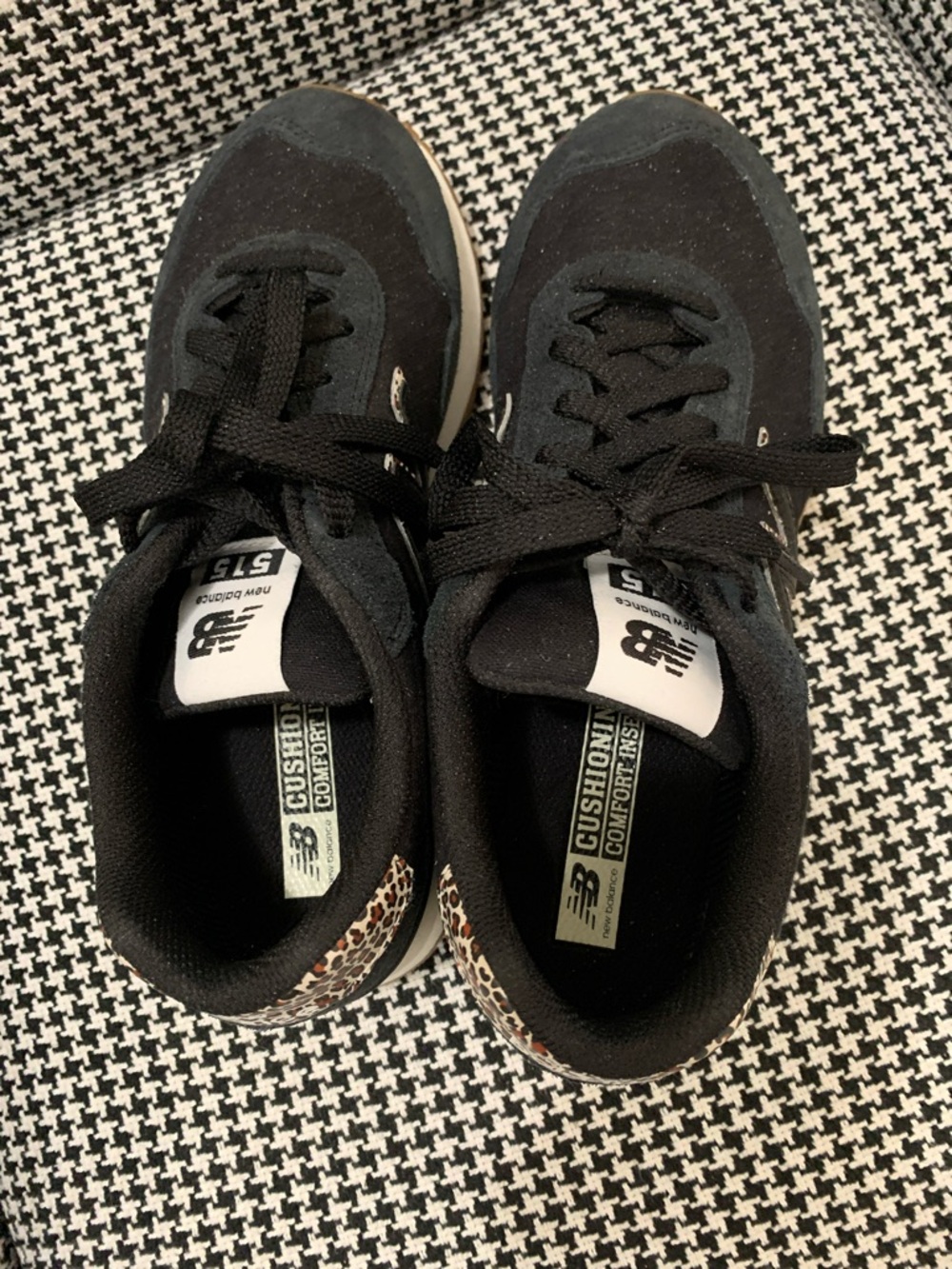 Size 8 New Balance Black Leopard Trim Lace-Up Sneakers with Gum Sole - Picture 3 of 8